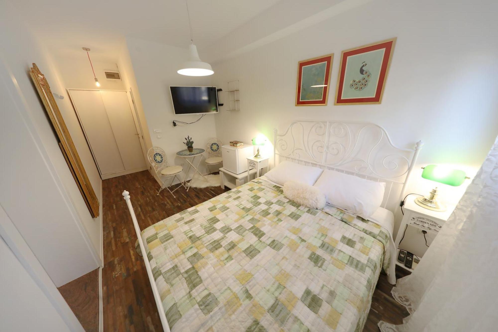 Apartments And A Room Ina Zadar Exteriör bild